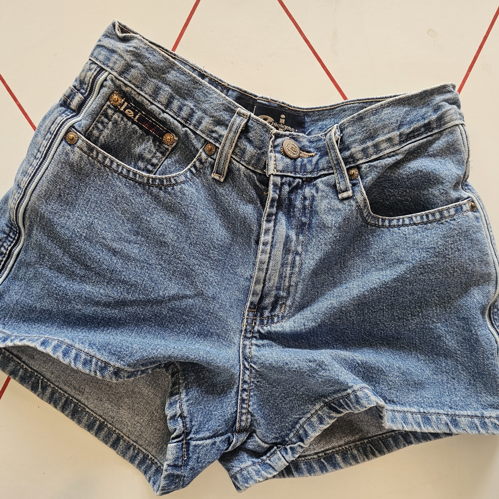 L.e.i. Vintage Denim Blue Women's Shorts